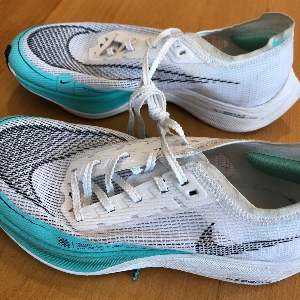Nike ZoomX Vaporfly Next% 2 womens size 6